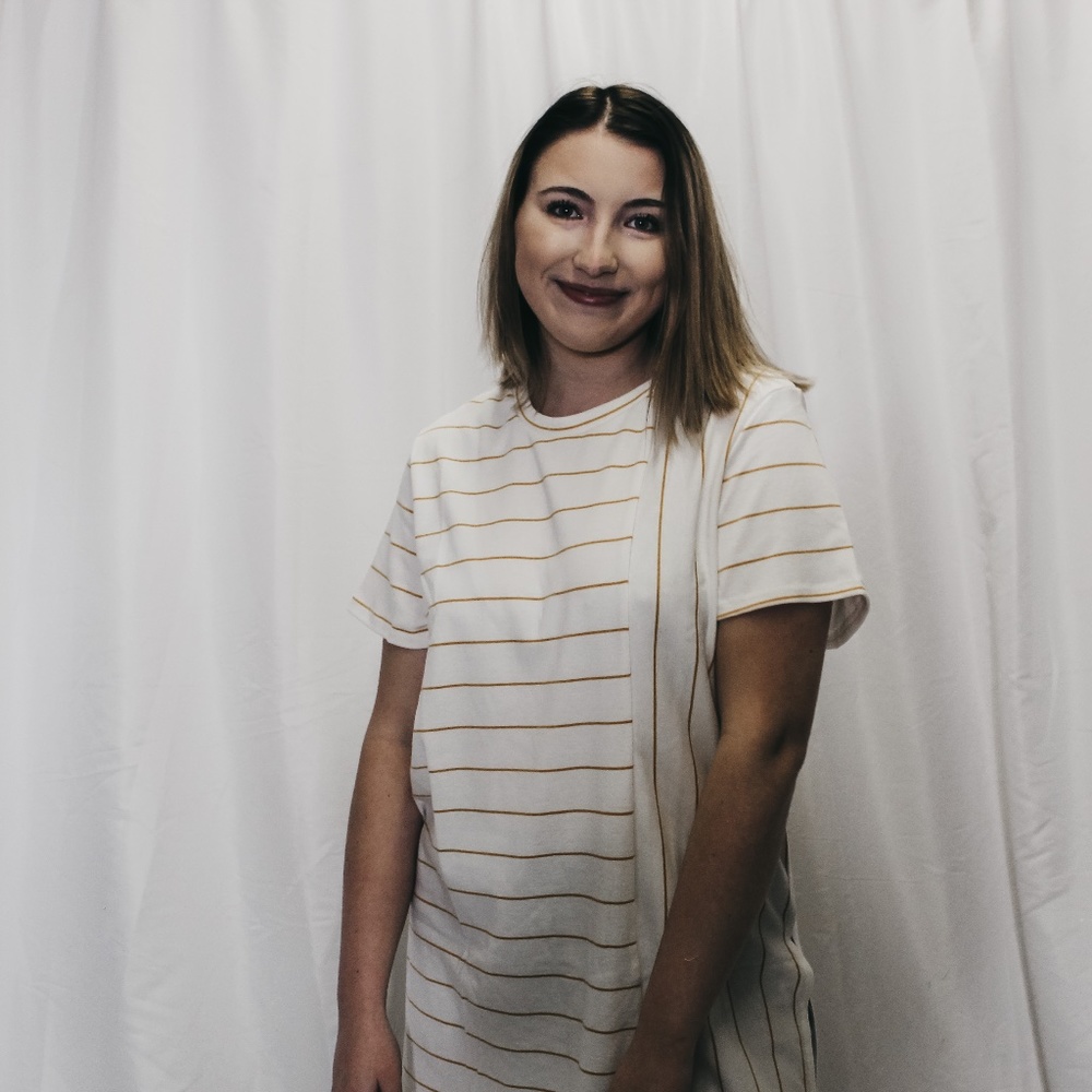 STRIPED TEE NWT